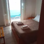 Agios Georgios - 2 Beds - Sleeps 5 - Free Parking * Agios Georgios Pagon