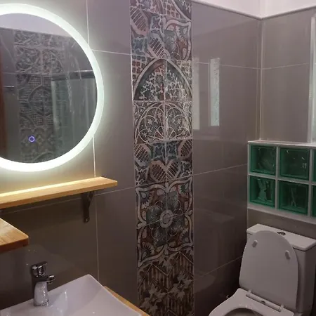 Agios Georgios - 2 Beds - Sleeps 5 - Free Parking * Agios Georgios Pagon