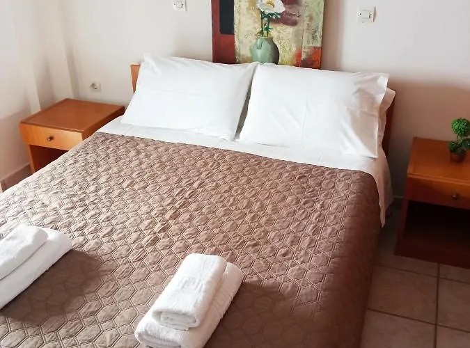 Apartment Agios Georgios - 2 Beds - Sleeps 5 - Free Parking Agios Georgios Pagon