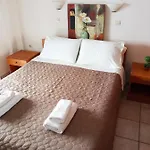 Apartament Agios Georgios - 2 Beds - Sleeps 5 - Free Parking Agios Georgios Pagon